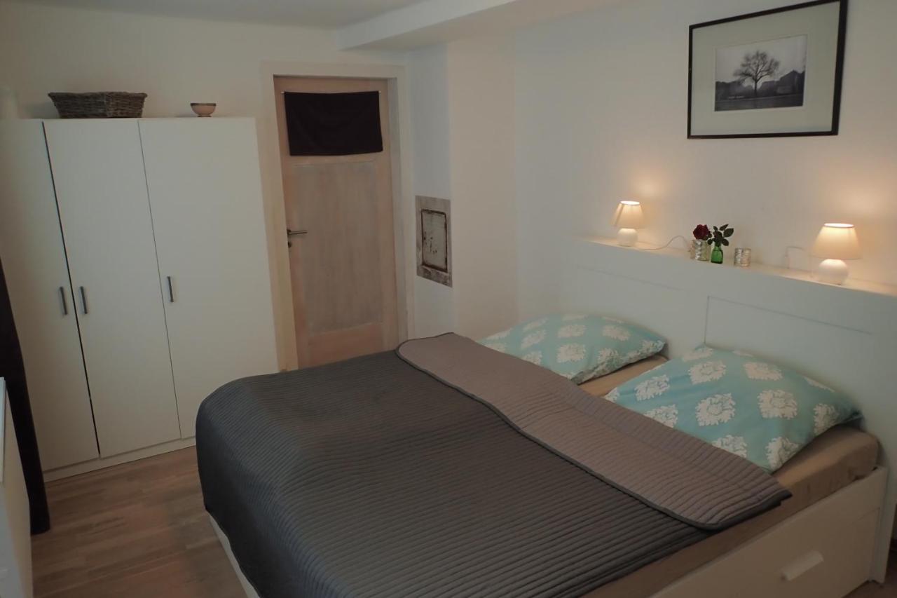 Ferienwohnung Holzmaden Am Platz Kültér fotó